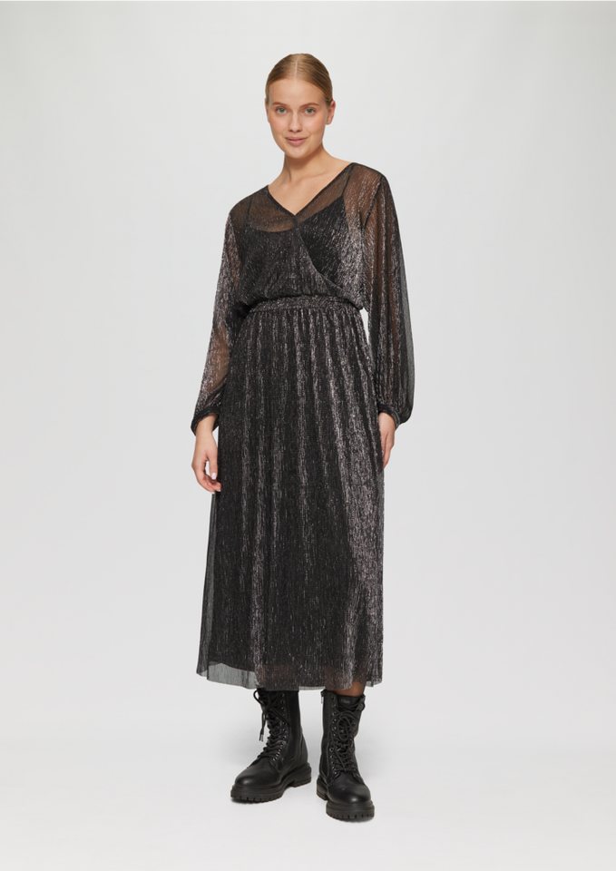 s.Oliver Maxikleid Langes Meshkleid mit Glitzergarn und Smok-Detail Glitzergarn von s.Oliver