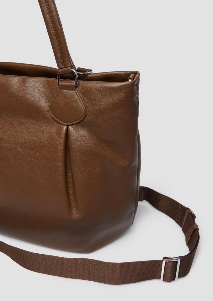 s.Oliver Schultertasche Tasche, Shopper aus Lederimitat mit Logoprägung und abnehmbarem Schultergurt von s.Oliver
