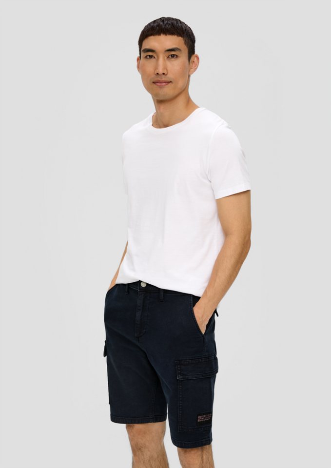 s.Oliver Stoffhose Jeans-Shorts / Straight Leg / High Rise / Cargotaschen Label-Patch s.Oliver Stoffhose Jeans-Shorts / Straight Leg / High Rise / Cargotaschen Label-Patch von s.Oliver