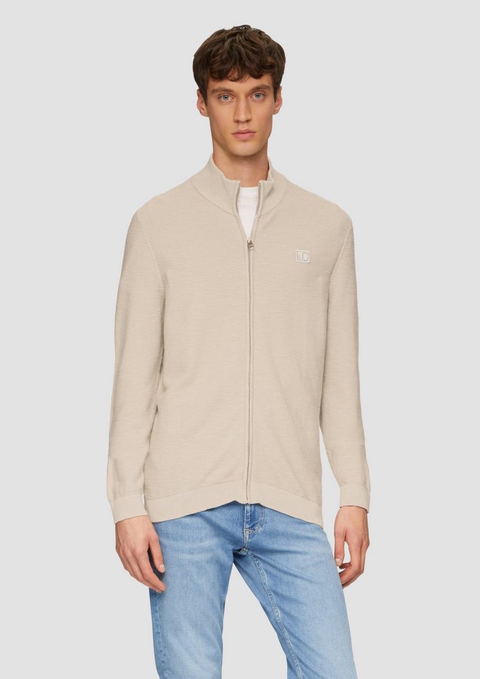 s.Oliver Strickjacke Strukturierte Strickjacke mit Logo-Patch Rippblende von s.Oliver