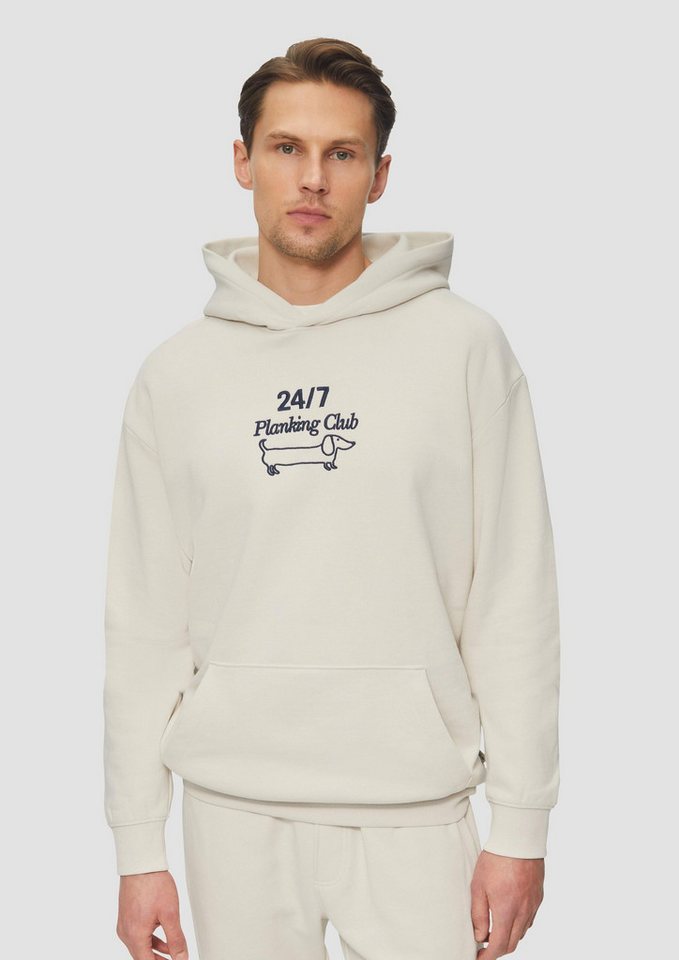 s.Oliver Sweatshirt Sweatshirt Softer Hoodie mit Stickerei im Relaxed Fit von s.Oliver