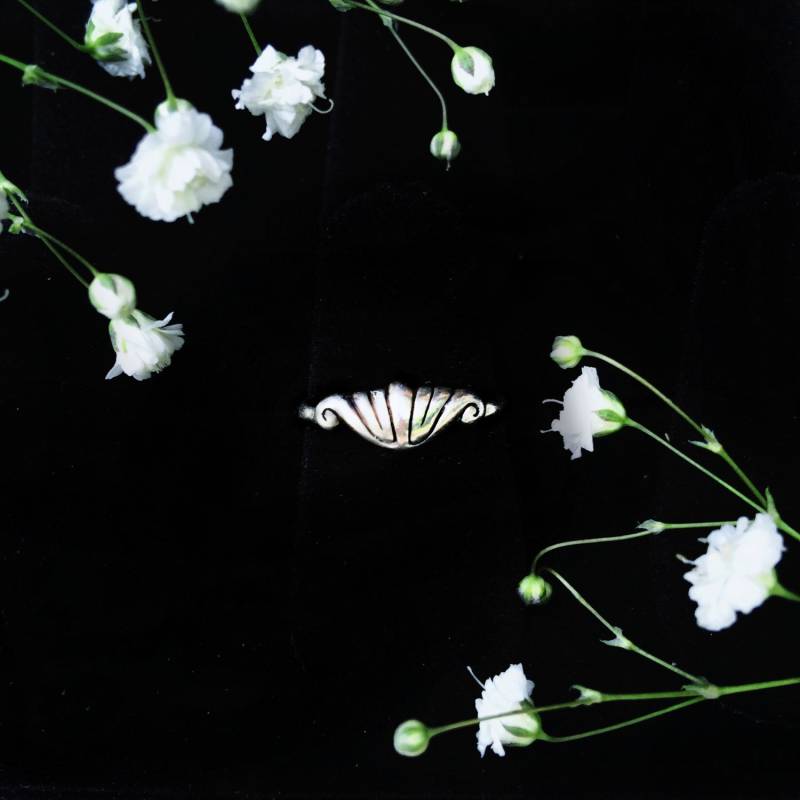 Ribbon Sterling Silber Ring Größe 5 von sacredsterlingrings