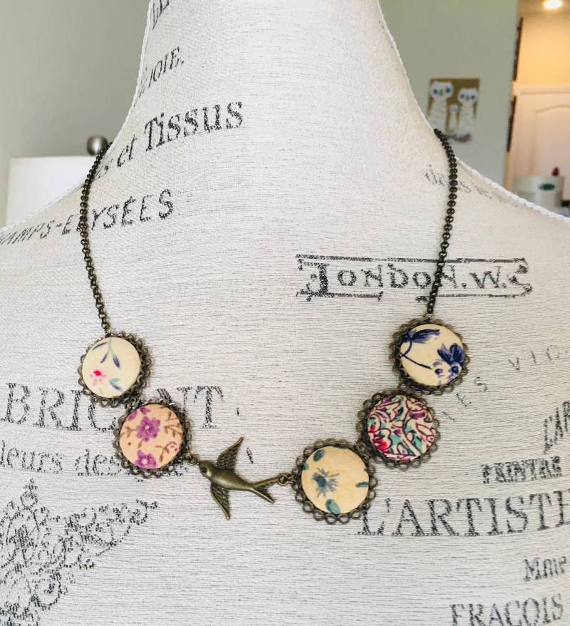 Überzogene Knopf Halskette Vintage Stoff Handgemacht Festival Boho Rayon Upcycled Bluse Konzert von sadiesez