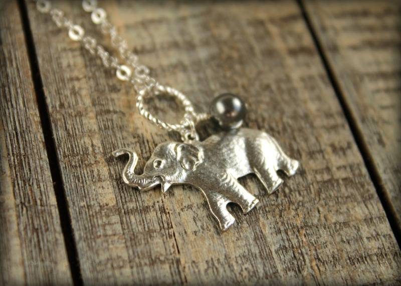 Brüllender Elefant-Kette in Silber von saffronandsaege