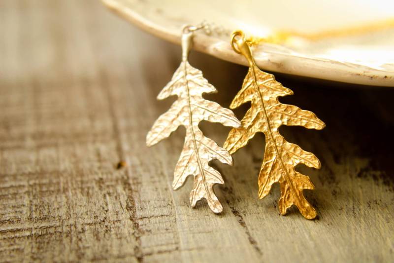 Herbstblatt Halskette, Erhältlich in Silber Und Gold von saffronandsaege