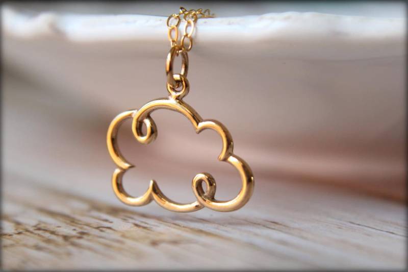 Kleine Openwork Puffy Wolke Halskette, Erhältlich in Sterling Silber Und Bronze Gold-Gefüllt von saffronandsaege