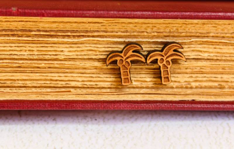 Palm Tree Ohrstecker, Laser Geschnitten Holz Ohrringe von saffronandsaege