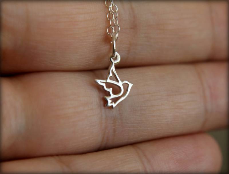 Taube Umriss Halskette Aus Sterling Silber von saffronandsaege