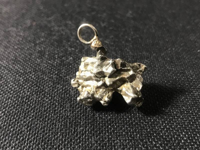 Campo Del Cielo Eisen Meteorit Anhänger - Argentinien, 10, 8G von saharagems