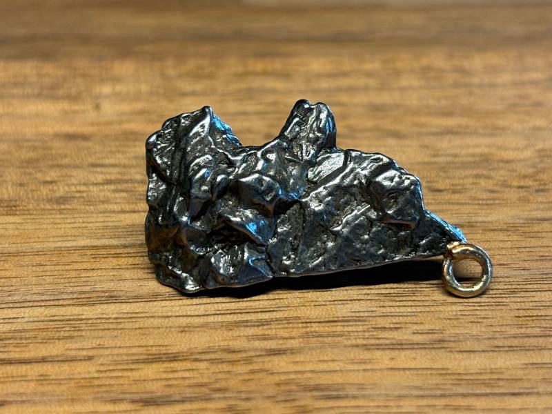 Campo Del Cielo Eisen Meteorit Anhänger Natürlicher Argentinien Meteorit, 14G Campo Del Cielo Eisen Meteorit Anhänger Natürlicher Argentinien Meteorit, 14G von saharagems