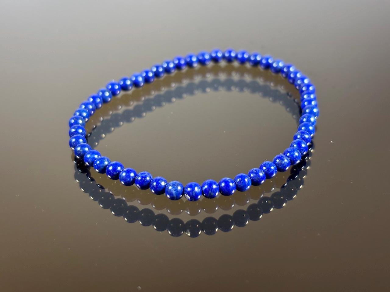 Lapis Lazuli Armarmband - Tiefblaue Natursteine Feine Filigrane Arbeit Handgemacht in Pakistan Eleganter Schmuck 4 G von saharagems