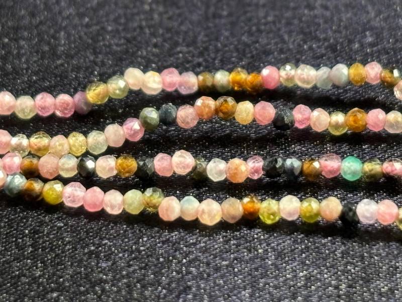 Multi-Color Turmalin Halskette Handgemachter Edelstein Schmuck Multi-Color Turmalin Halskette Handgemachter Edelstein Schmuck von saharagems