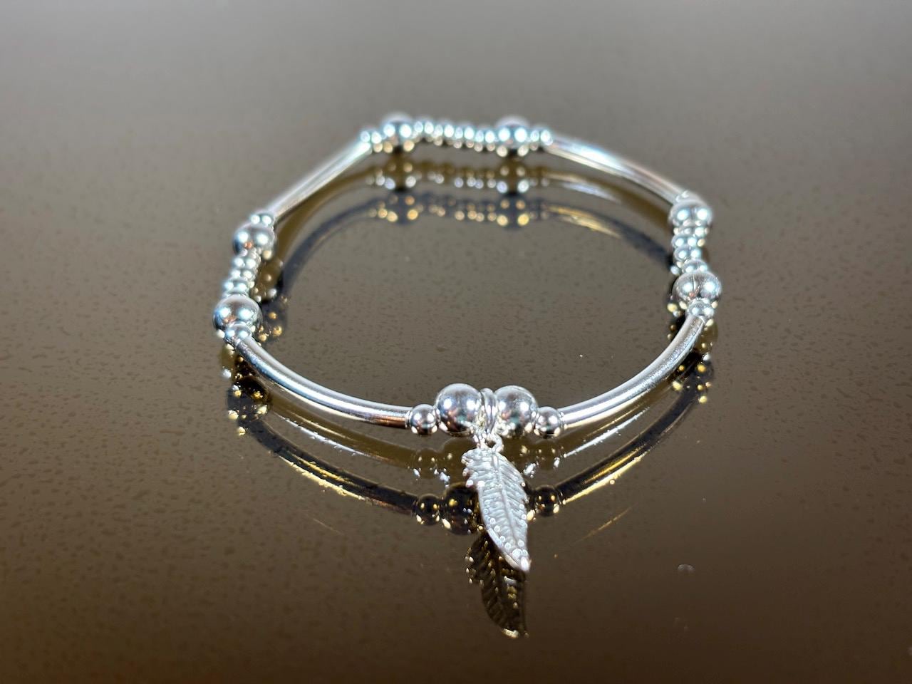 Silberarmband - Armband Mit Feder Feine Filigrane Arbeit Handgefertigt in Pakistan Eleganter Schmuck 5 G von saharagems