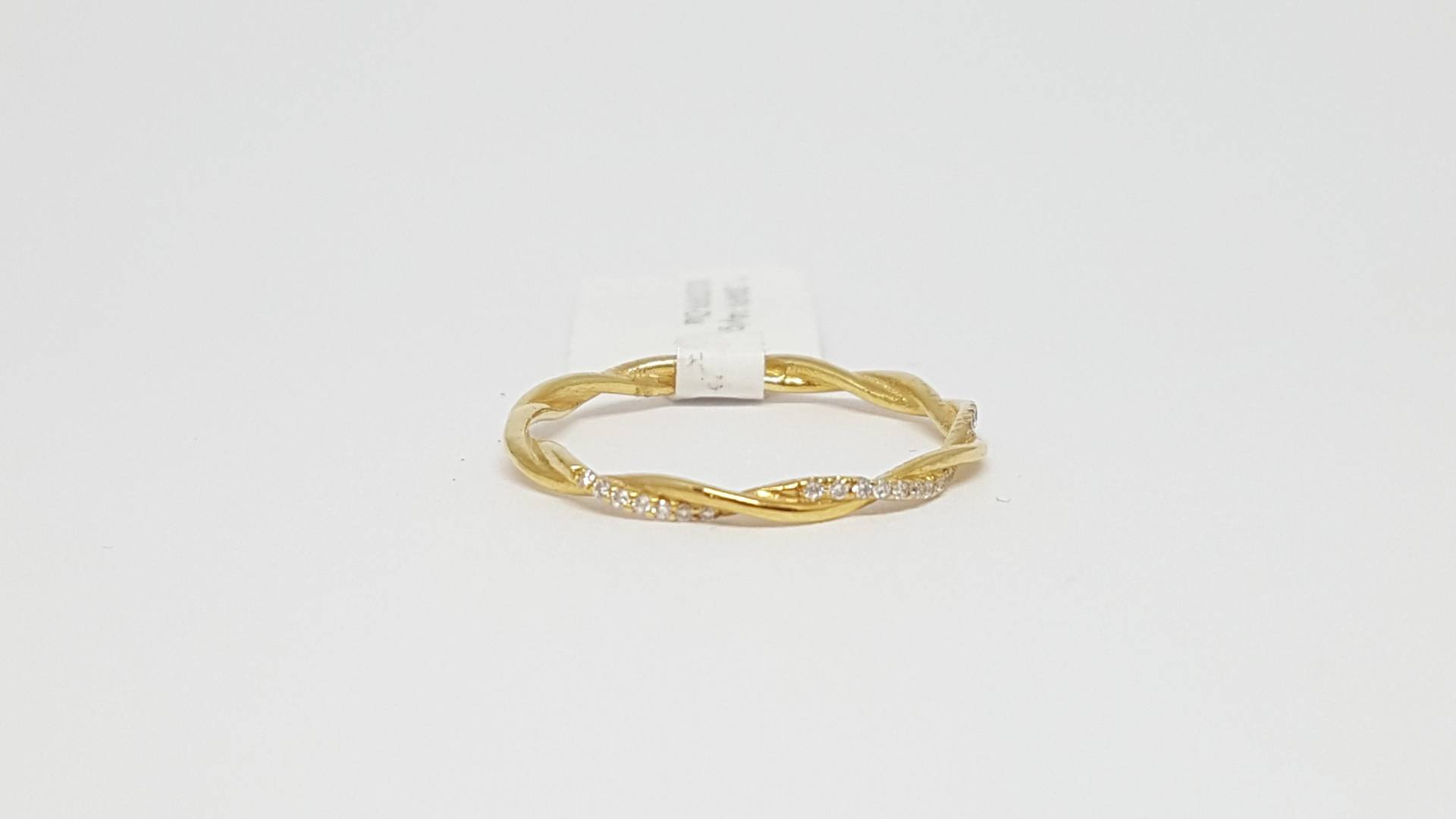 0.07 Ct 14K Gelbgold Diamant Eternity Unendlichkeit Kreuz Bandring Stapelbares Miniband von salehijewelry