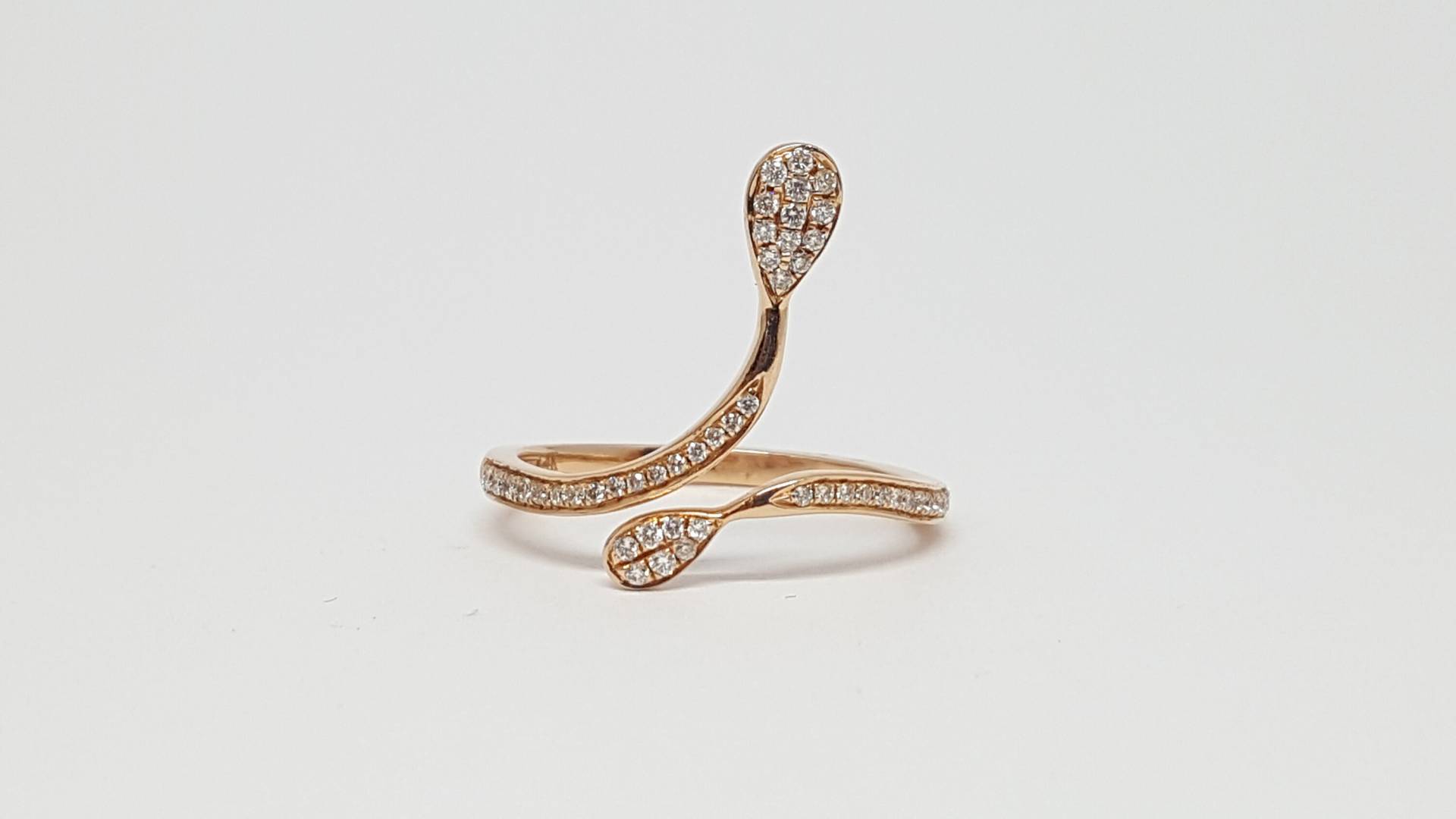 0.19 Tcw 14K Rose Gold Diamant Bypass Gebogen Splittröpfchen Liebe Mode Pave Ring Zierliches Band Birne von salehijewelry