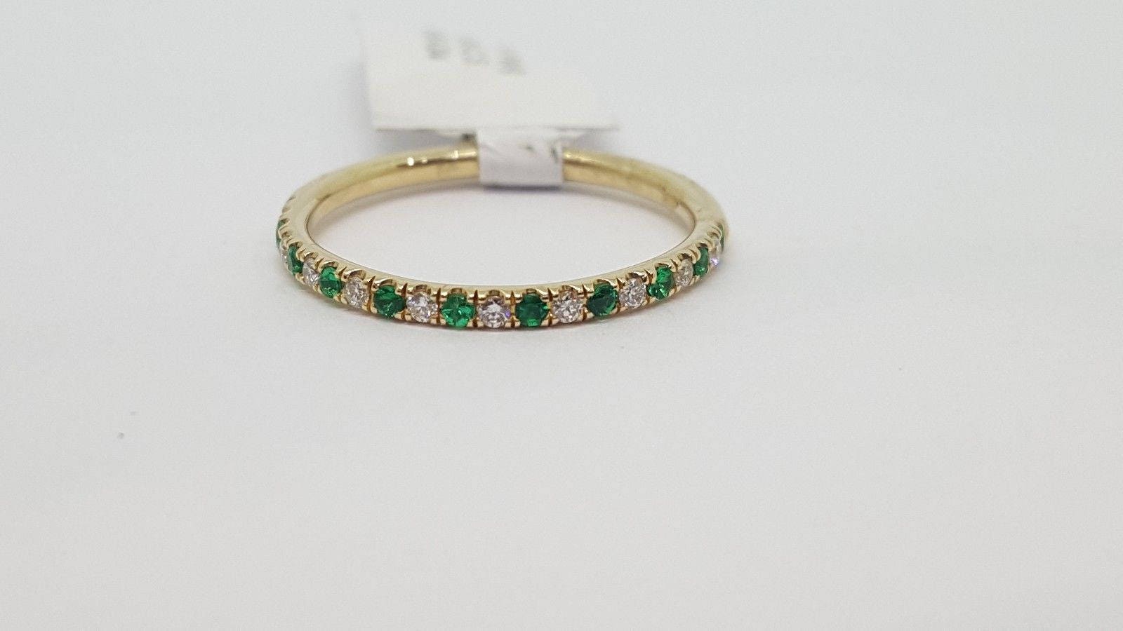 0.24Tcw 14K Gelbgold Diamant & Smaragd Band Ring Enhancer Pave Halbe Ewigkeit von salehijewelry