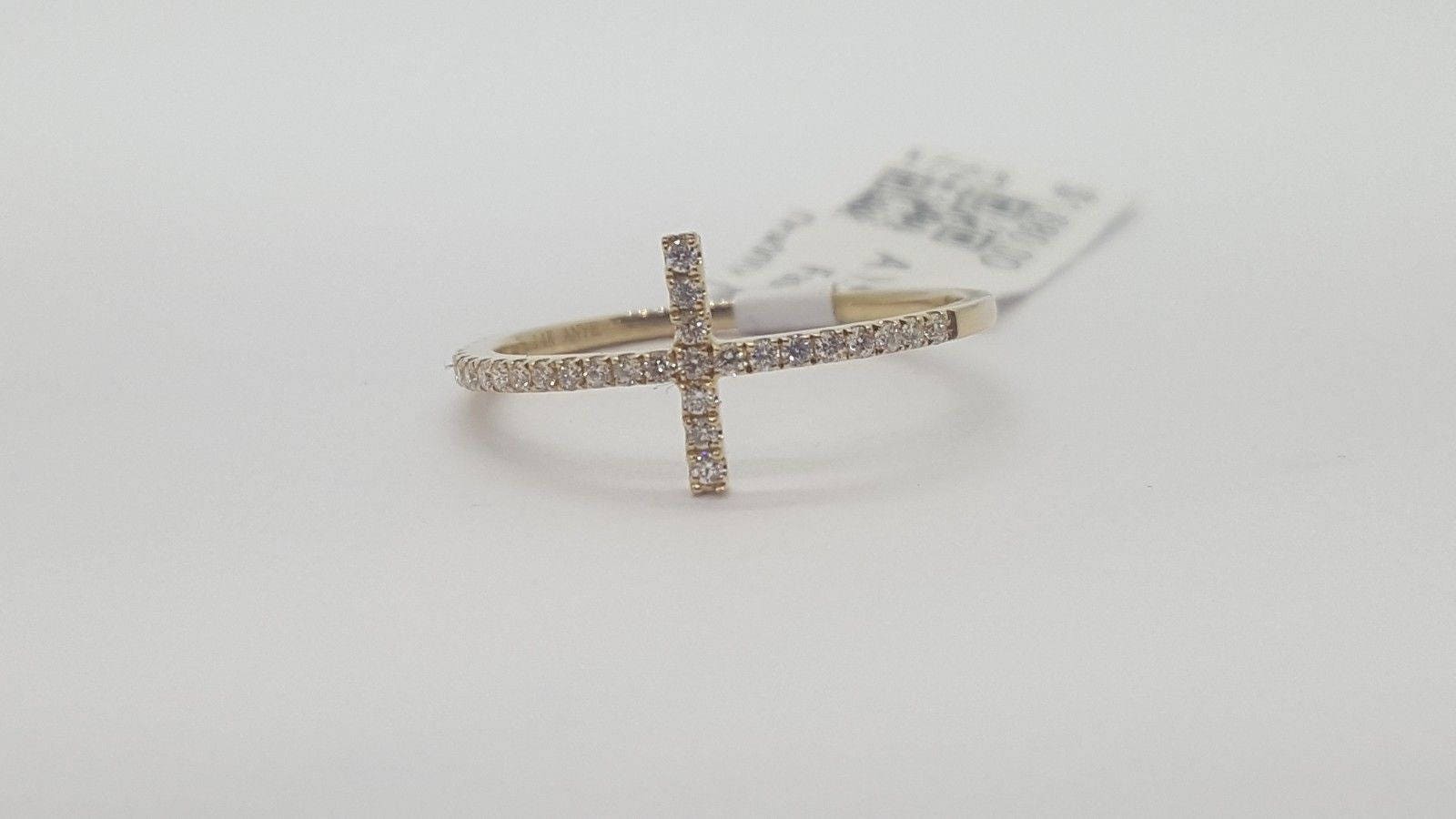 14K Massives Gelbgold 0.20 Ct Echter Runder Diamant Kreuz Ring von salehijewelry