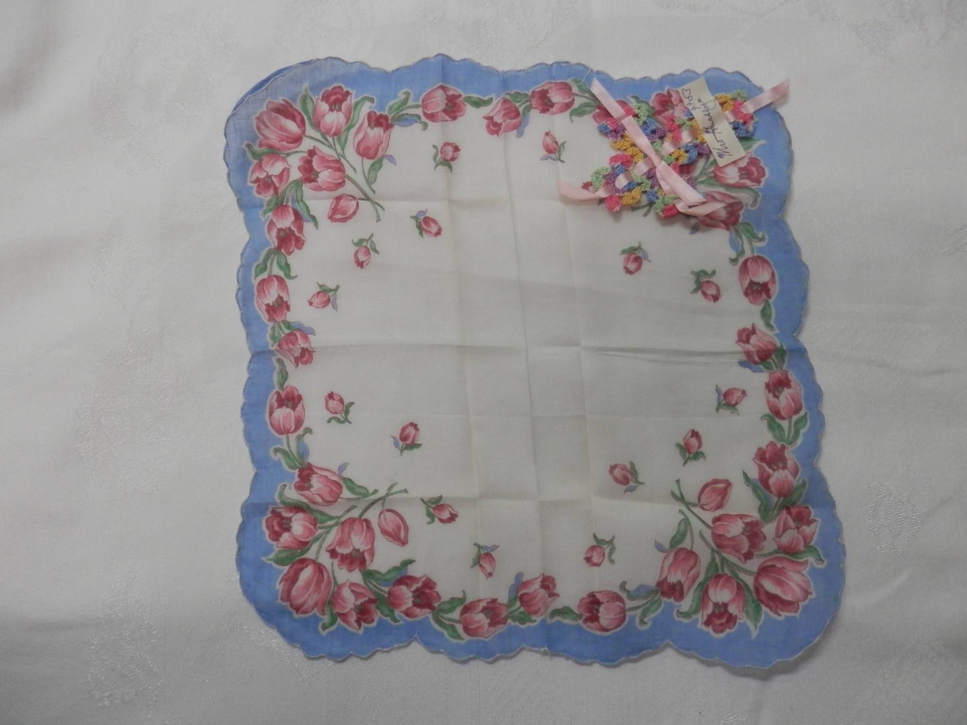 Vintage Taschentuch Nie Benutzt 1950's Floral Tulip Design Vintage Taschentuch Nie Benutzt 1950's Floral Tulip Design von sallys4025