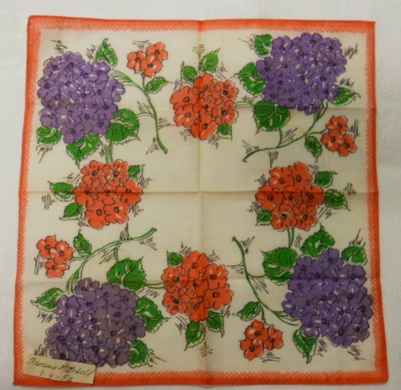 Vintage Taschentuch Nie Benutzt 1950Er Jahre Florales Design Vintage Taschentuch Nie Benutzt 1950Er Jahre Florales Design von sallys4025