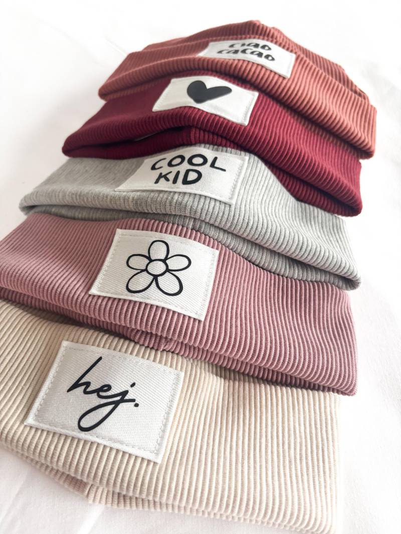 Patch-Mütze | Statement Mütze Beanie Personalisierte Kindermütze Kleinkindmütze I Geschenke von salousklitzeklein