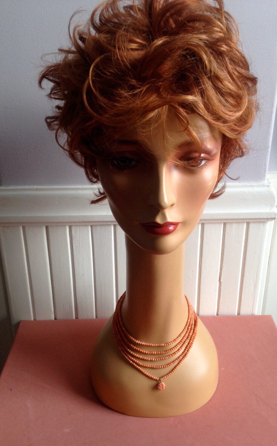 1920 5 Reihen Pfirsich Engel Haut Koralle Halskette Mit Geschnitzter Rose von saltydogvintage