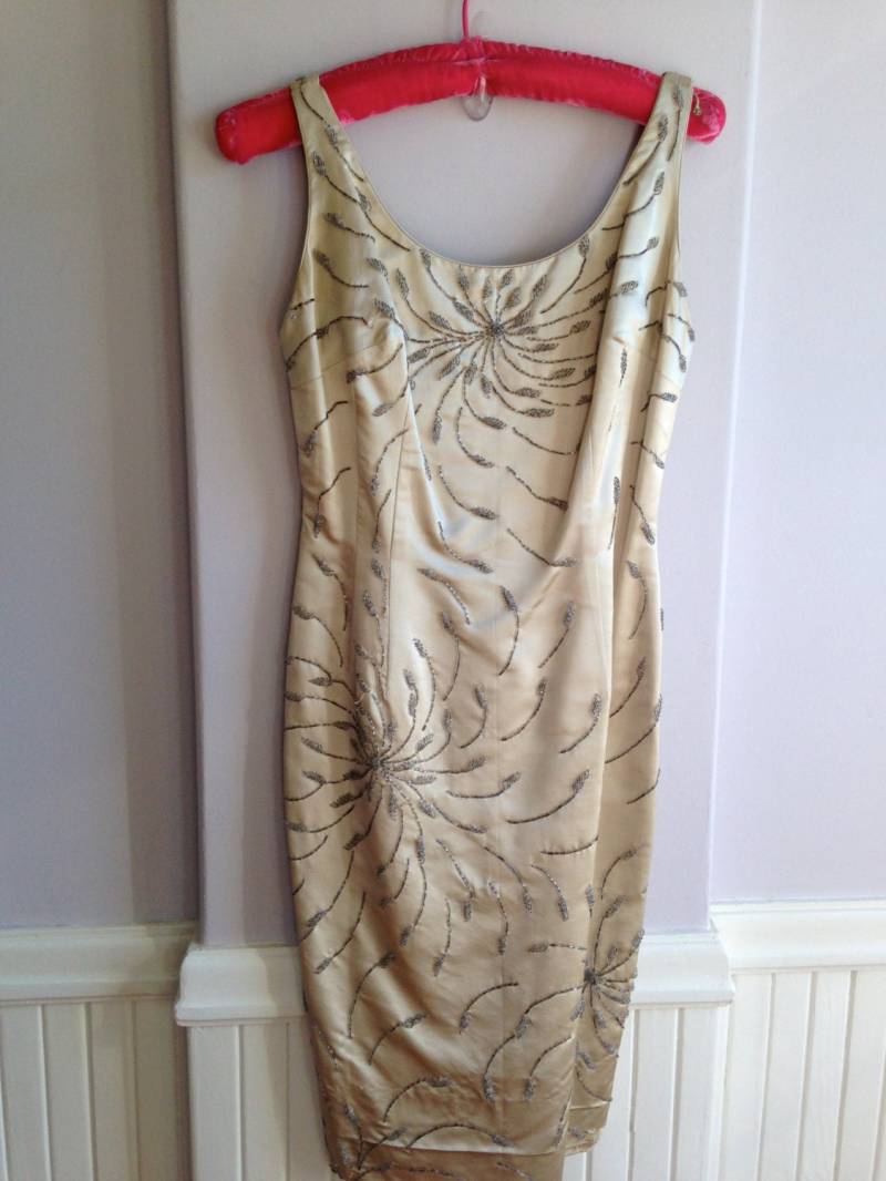 50Er/60Er Jahre Seide Viskose Perlen Cocktailkleid Vintage Hochzeitskleid Glasperlen Größe 10 von saltydogvintage