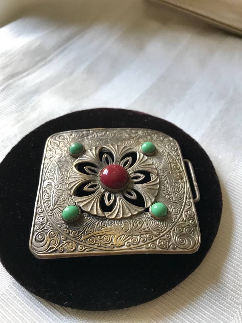 Antike Gürtelschnalle/Vintage Schnalle Hut Dekor Bekleidungszubehör Nähzubehör Kleidungsverschönerungen Antike Gürtelschnalle/Vintage Schnalle Hut Dekor Bekleidungszubehör Nähzubehör Kleidungsverschönerungen von saltydogvintage