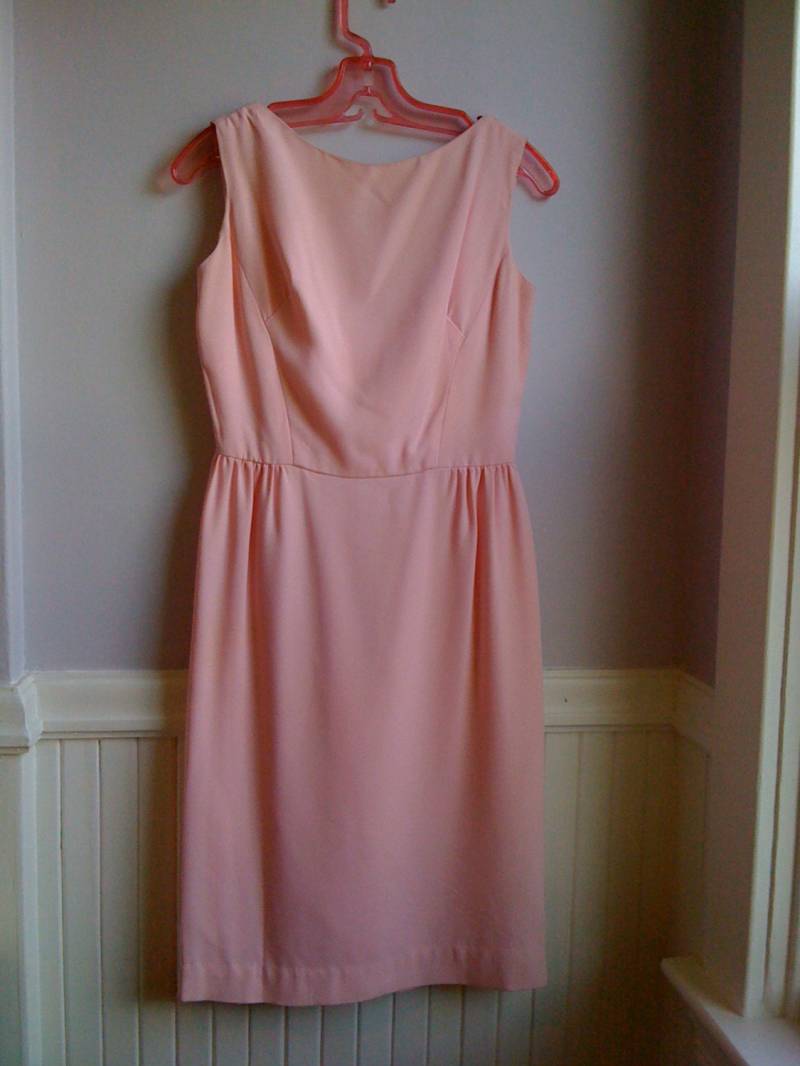 Damen Vintage Kleidung/50Er Jahre Pink Crepe Cocktailkleid Kleid Größe 13 von saltydogvintage