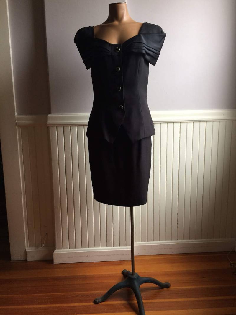 Frauen Vintage Kleidung/1990's 2Pc. Set Formelle Alex E-V-E-N-I-N-G-S Label Größe 6 Black Tie Abendkleidung Abendgarderobe von saltydogvintage