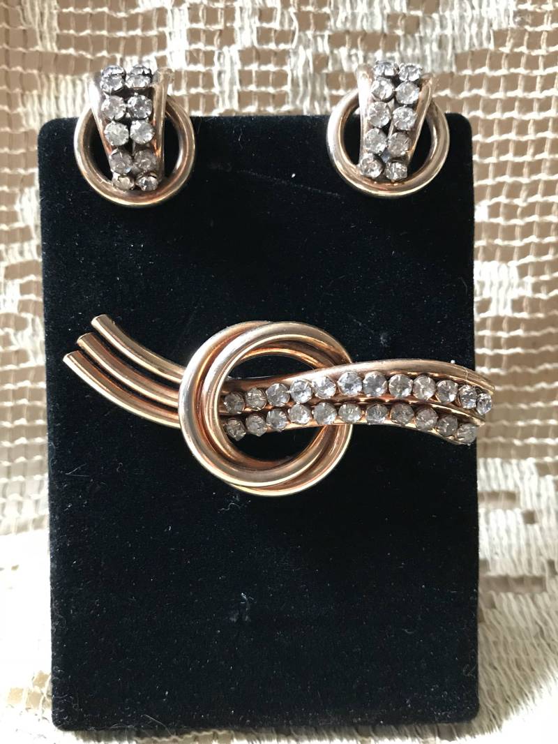 Lustern Modeschmuck/1940Er Art Deco Ohrstecker Und Pin Set Louis Stern Co. Vorsehung, Rhode Island 1/20 -12K G.f./ Sammler Schmuck von saltydogvintage