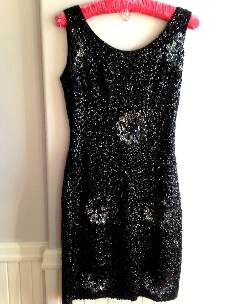 Vintage Damenkleidung/1960Er Jahre Perlen Und Pailletten Etuikleid Jomar Imports Ltd. Größe 9-10 Petite Vintage Damenkleidung/1960Er Jahre Perlen Und Pailletten Etuikleid Jomar Imports Ltd. Größe 9-10 Petite von saltydogvintage
