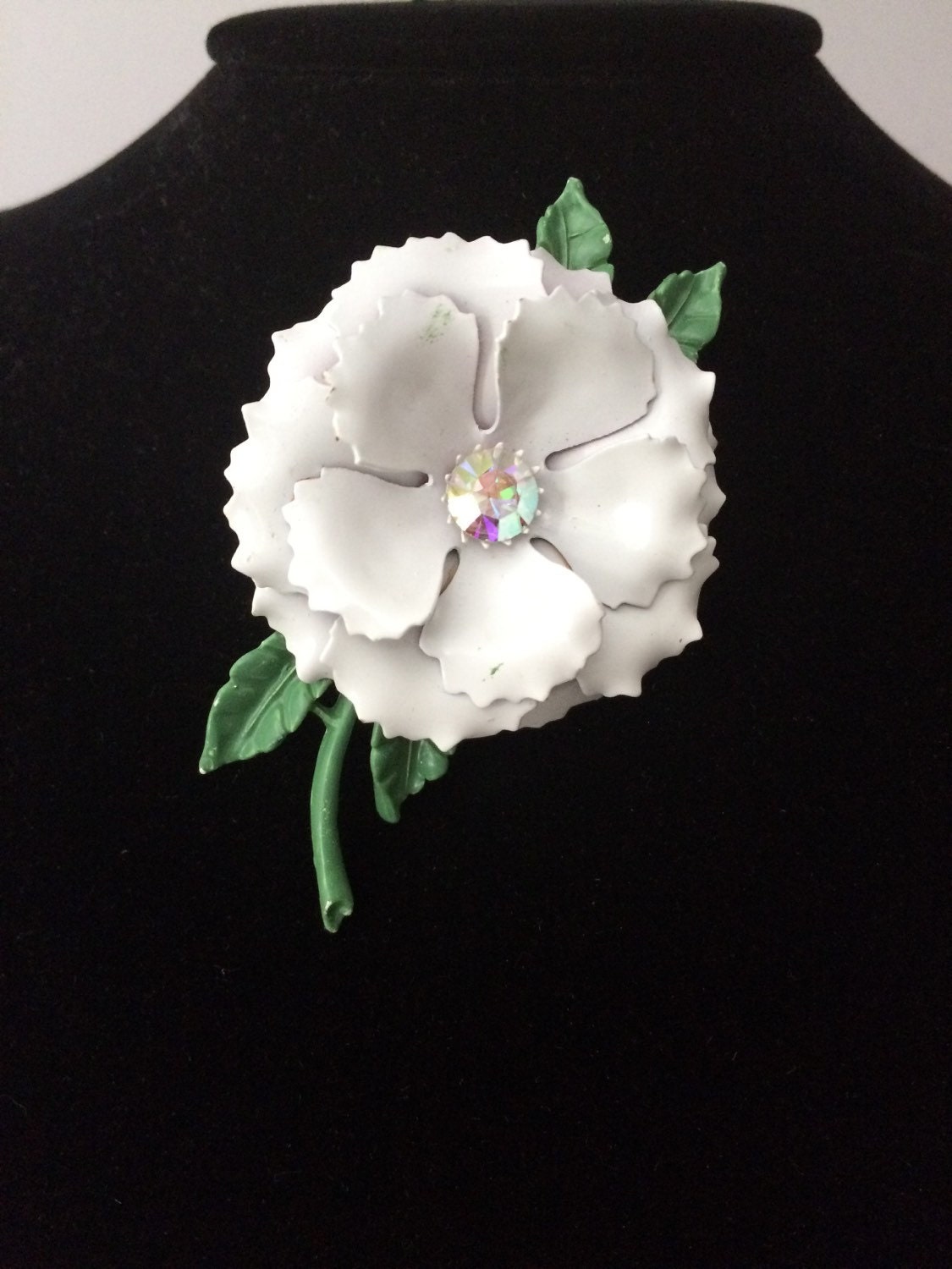 Vintage Flower Power Brosche/Brautschmuck von saltydogvintage