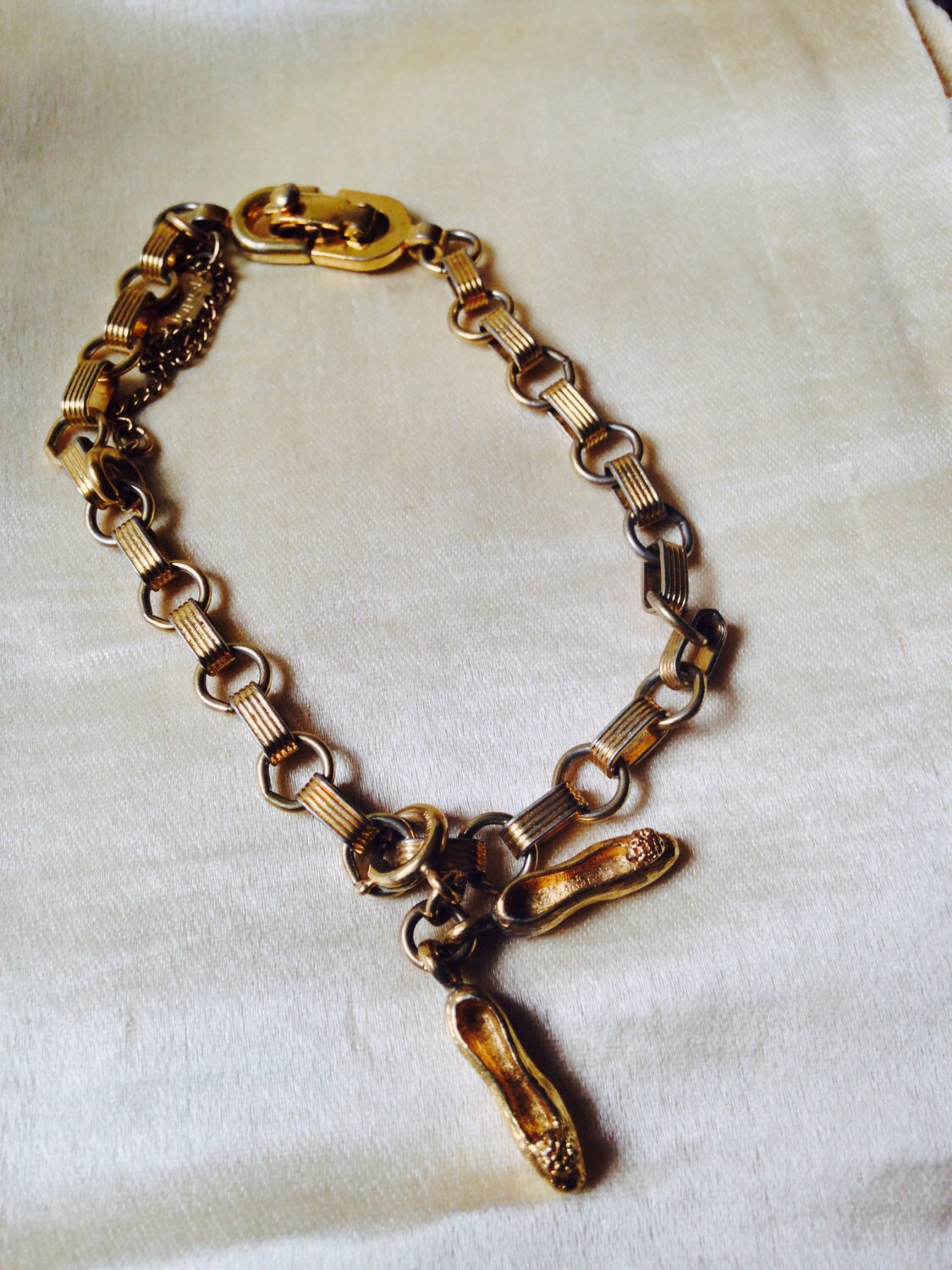 Vintage Signiertes Monet Ballettschuh-Charm-Armband/Monet-Armband Schuhcharm-Armband von saltydogvintage