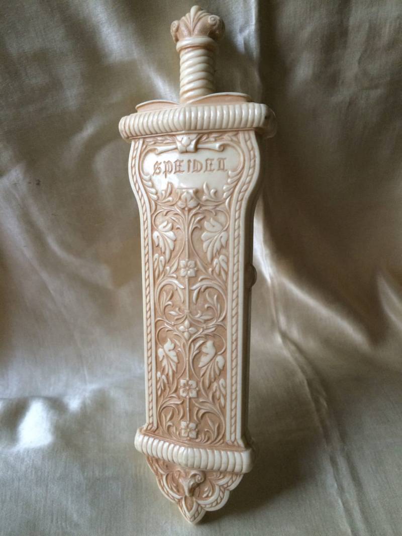 Vintage Uhrenbox/Speidel Golden Knight Dekorative Kunststoff - Zelluloid von saltydogvintage