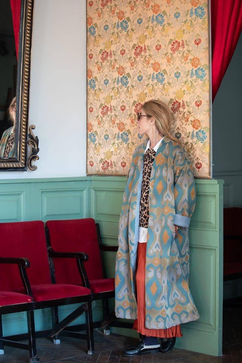 Lange Bestickte Samtjacke von sanjanaandmestudio