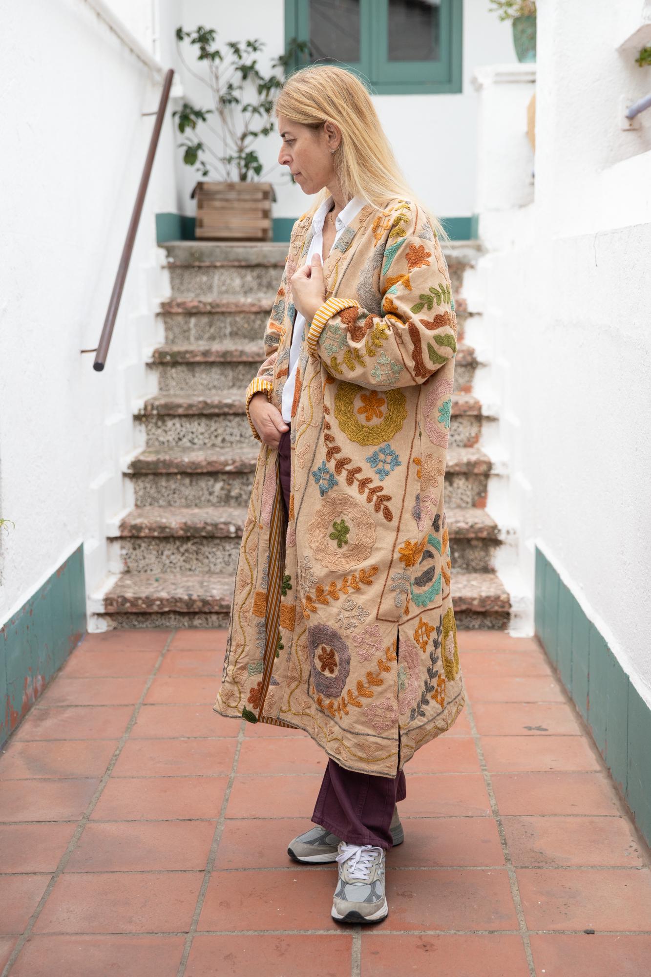 Lange Bestickte Vintage Jacke von sanjanaandmestudio