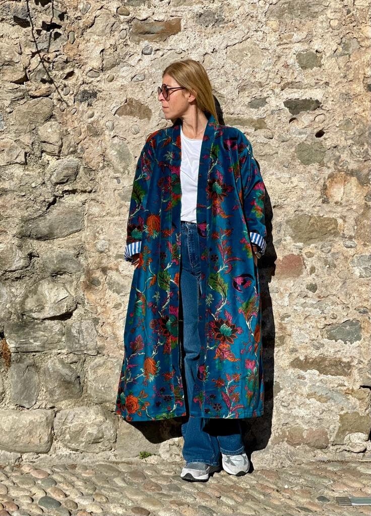 Lange Samt Jacke von sanjanaandmestudio