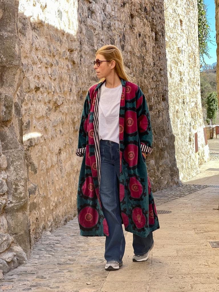 Lange Samt Jacke von sanjanaandmestudio