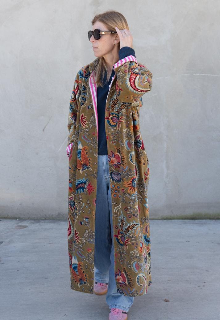 Lange Samt Jacke von sanjanaandmestudio