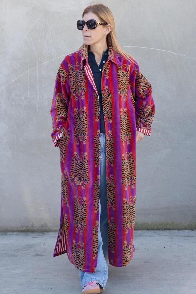 Lange Samt Jacke von sanjanaandmestudio