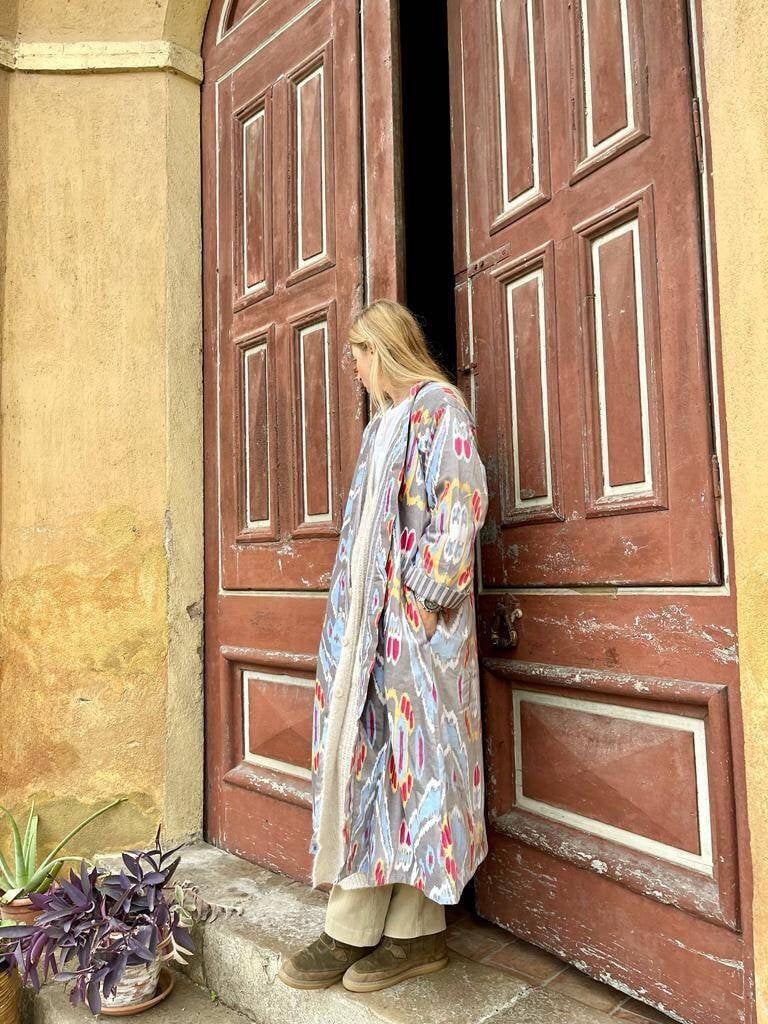 Lange Samt Jacke von sanjanaandmestudio