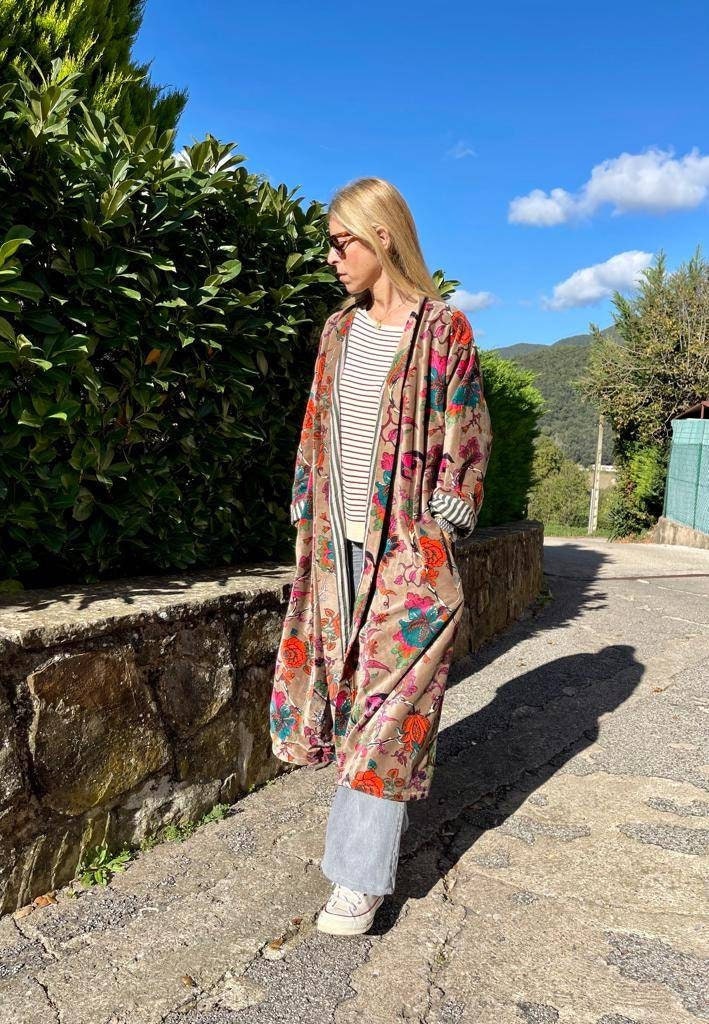 Lange Samt Jacke von sanjanaandmestudio