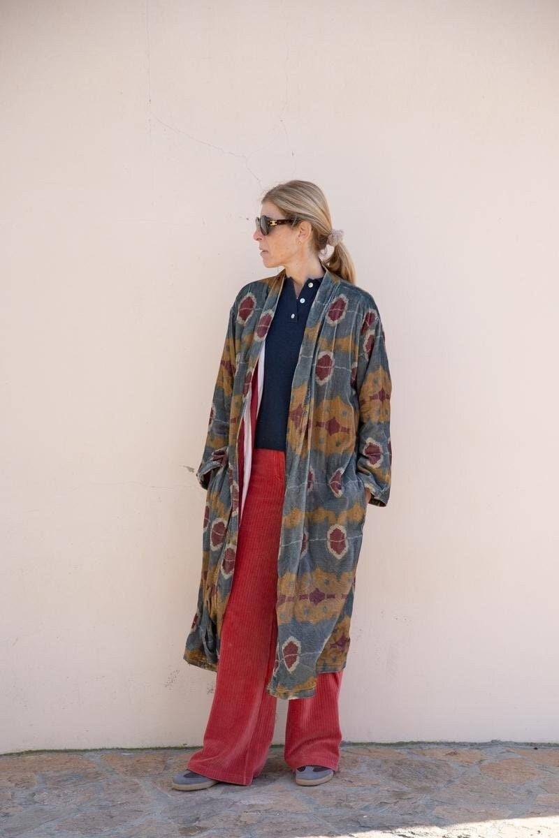 Lange Samt Jacke von sanjanaandmestudio