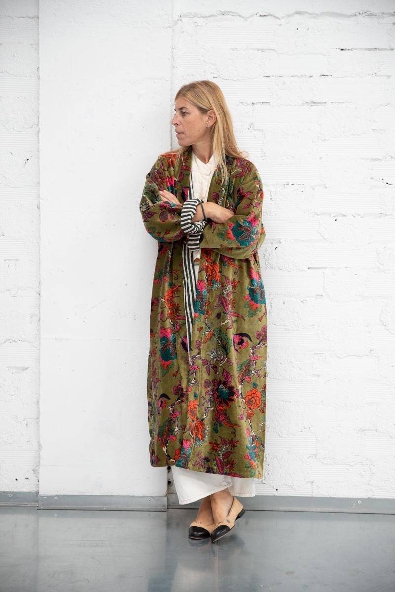 Lange Samtjacke | Meeresgrünes Futter Innen von sanjanaandmestudio