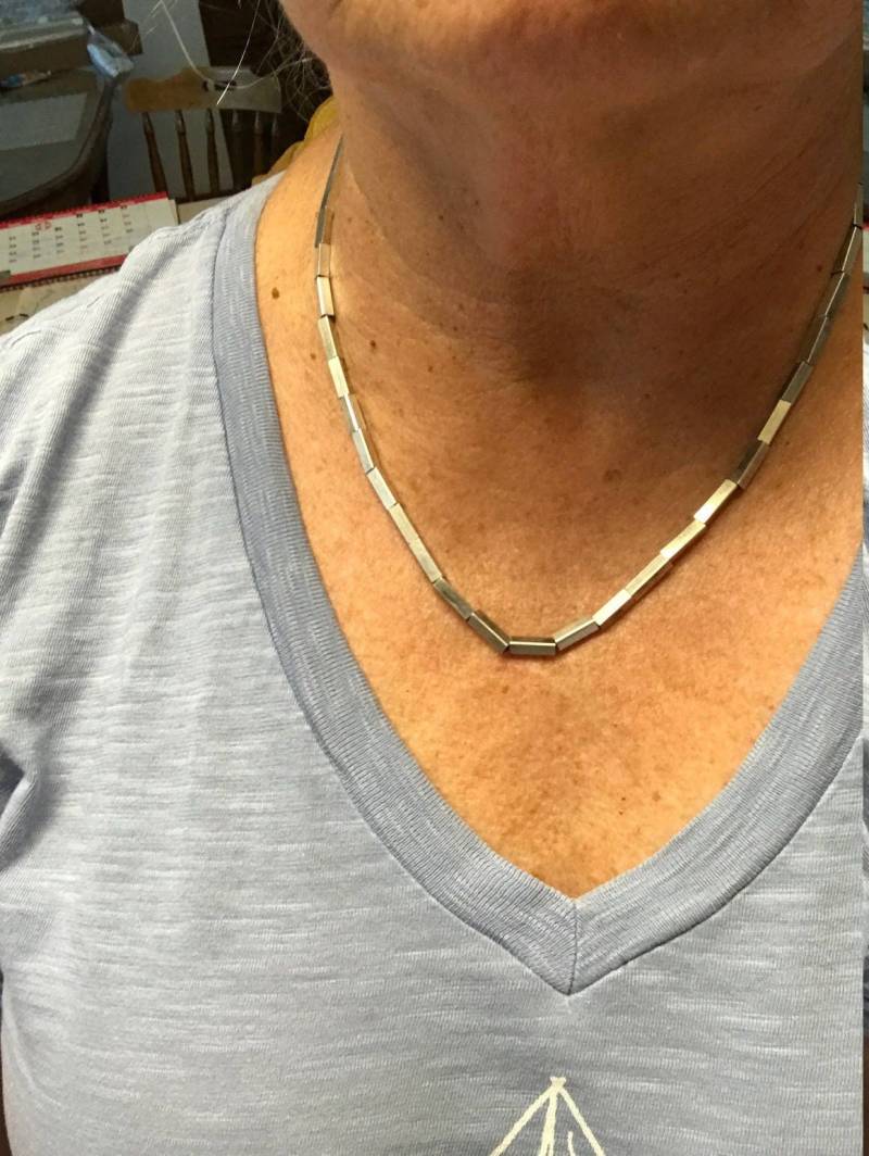 Hand Geschnittene Röhrenperlen Aus Silber 925 Hand Geschnittene Röhrenperlen Aus Silber 925 von sanpetevalleytraders