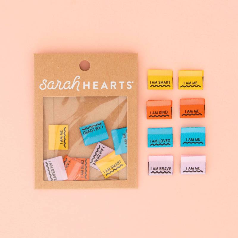 I Am Me - Affirmationen Multipack Gewebte Etiketten 8Er Pack Nähetiketten Für Kleidung Und Quilts Geschenk Zum Nähen I Am Me - Affirmationen Multipack Gewebte Etiketten 8Er Pack Nähetiketten Für Kleidung Und Quilts Geschenk Zum Nähen von sarahhearts