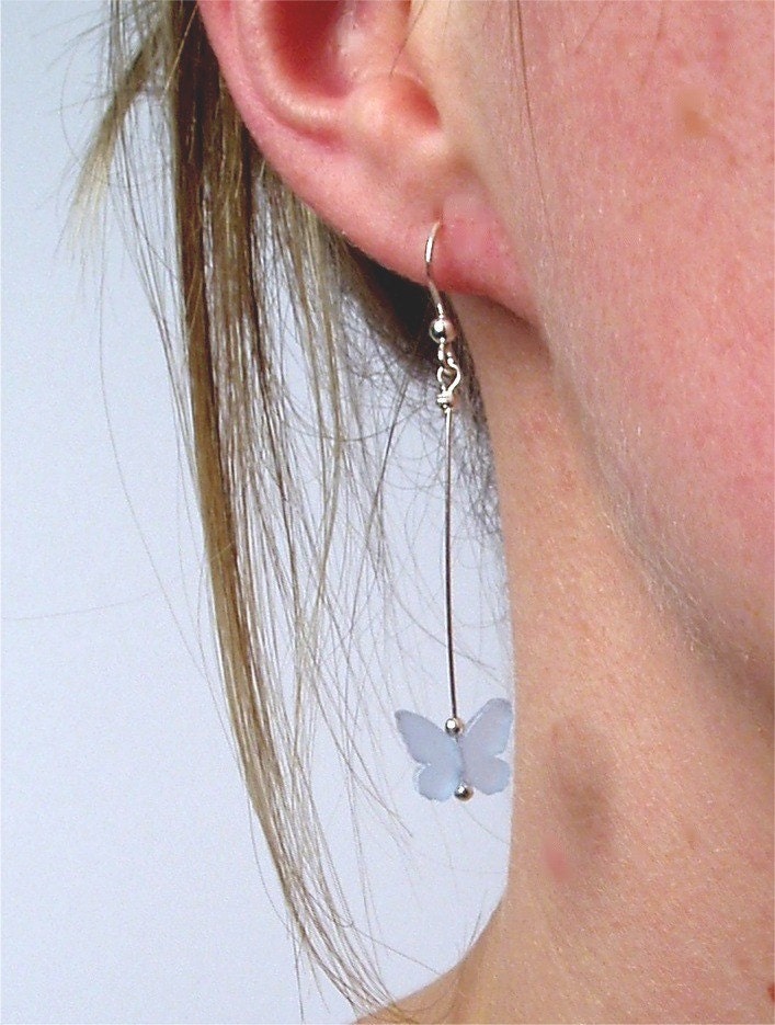 Schmetterling Ohrstecker Matt Blau Schmetterling Ohrstecker Matt Blau von sarahlizzytish
