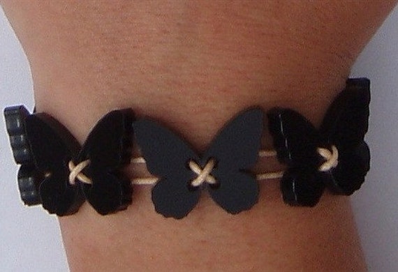 Schwarze Schmetterling Armband Schwarze Schmetterling Armband von sarahlizzytish