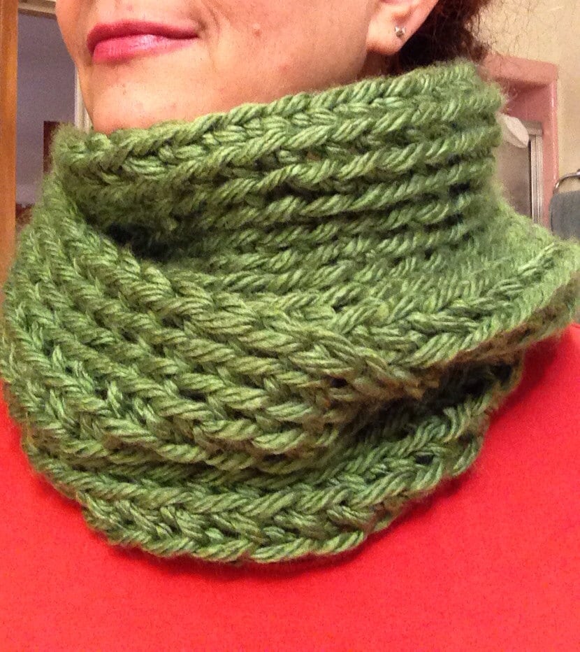 Cowl Infinity Schal in Grün Chunky Garn von sarioriginals