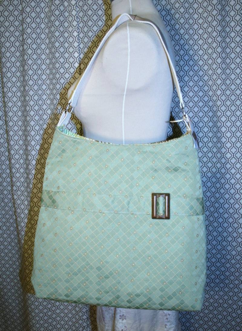 Hellgrüne Stoff Einkaufstasche, Pendlertasche, Stoffarbeit Einkaufstasche - Closing Bag von sassygirl